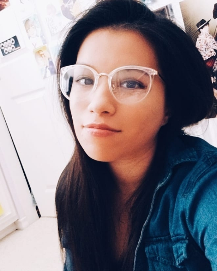 Nicole 
