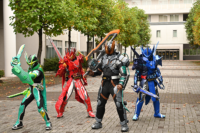 Kamen Rider Saber