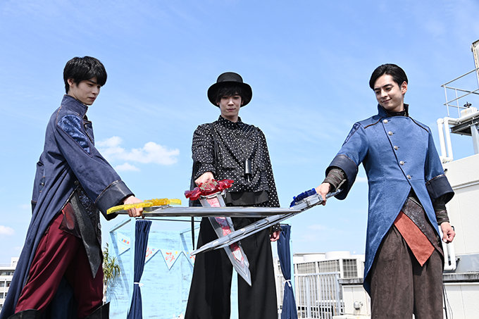 Kamen Rider Saber