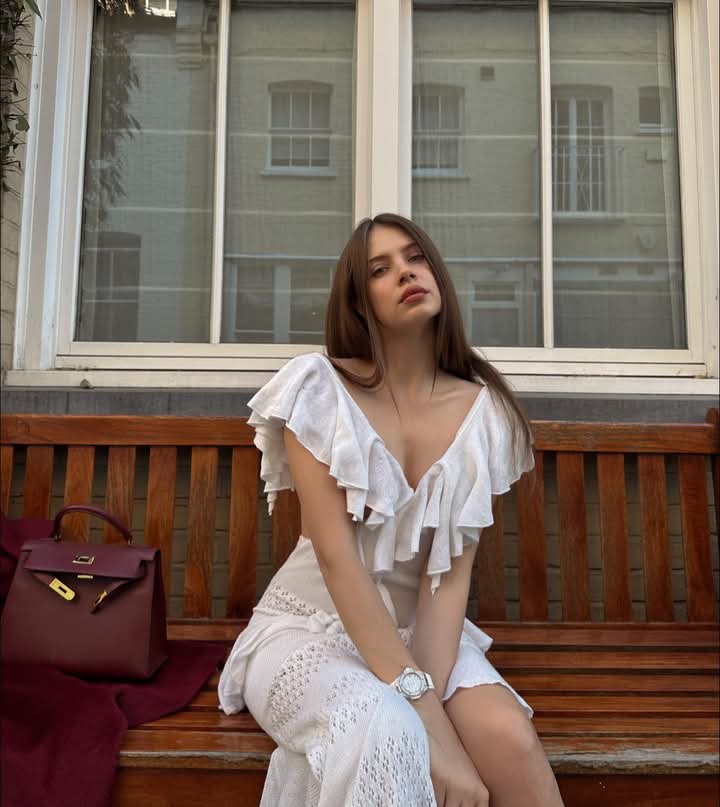 Xenia Tchoumitcheva Xenia Tchoumitcheva