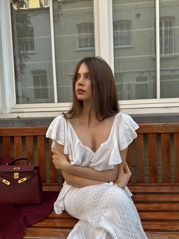 Xenia Tchoumitcheva Xenia Tchoumitcheva