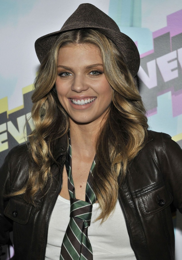 AnnaLynne McCord