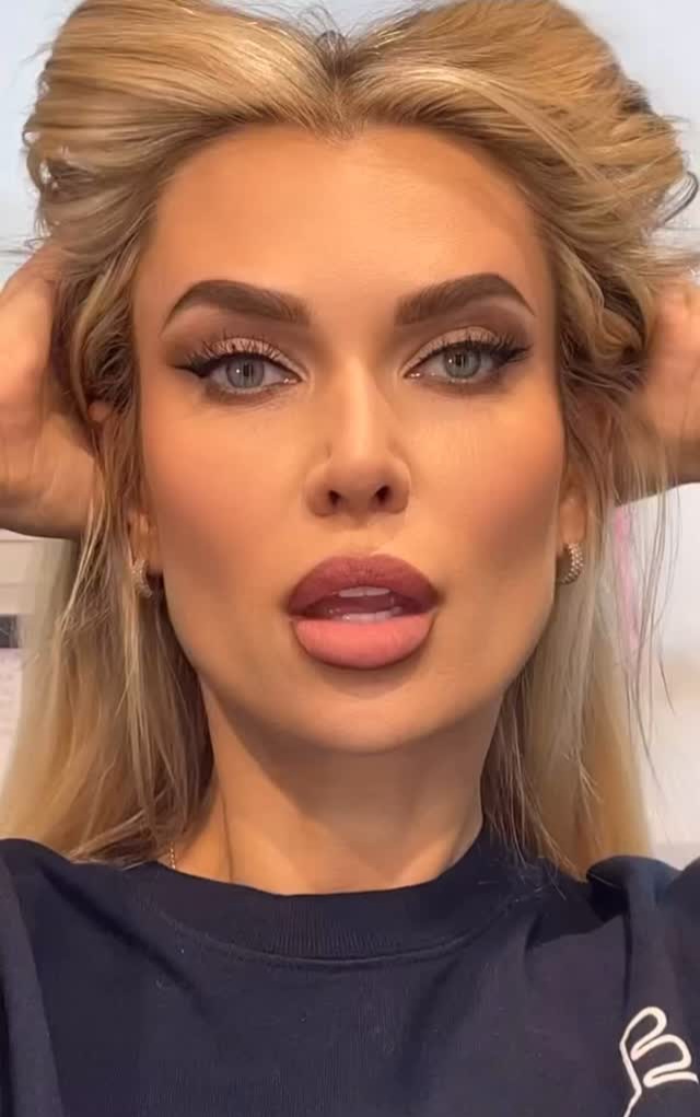Kat Nova