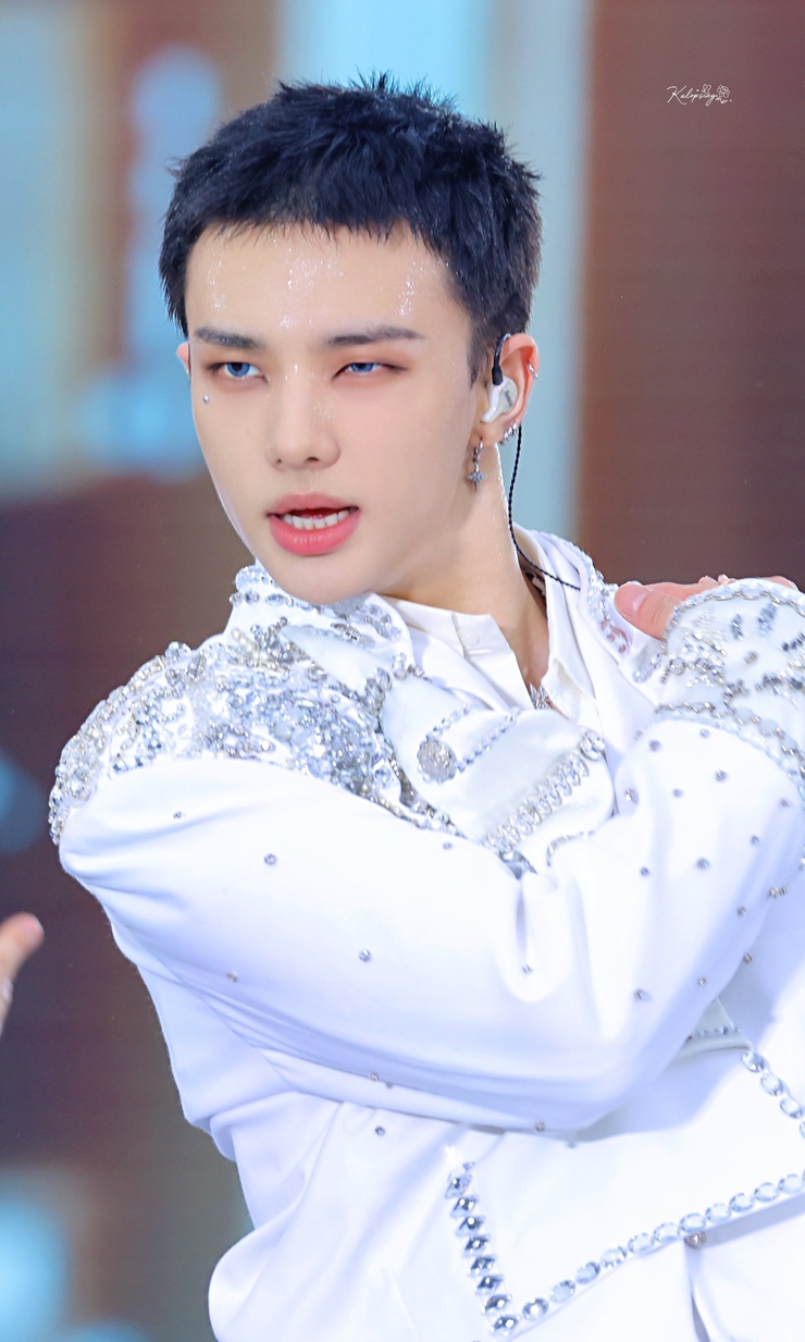 Hyun-Jin Hwang