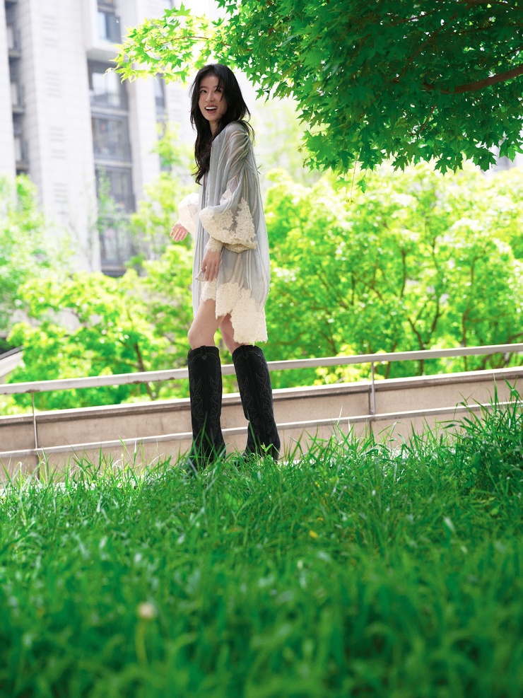 Yutong Zhou