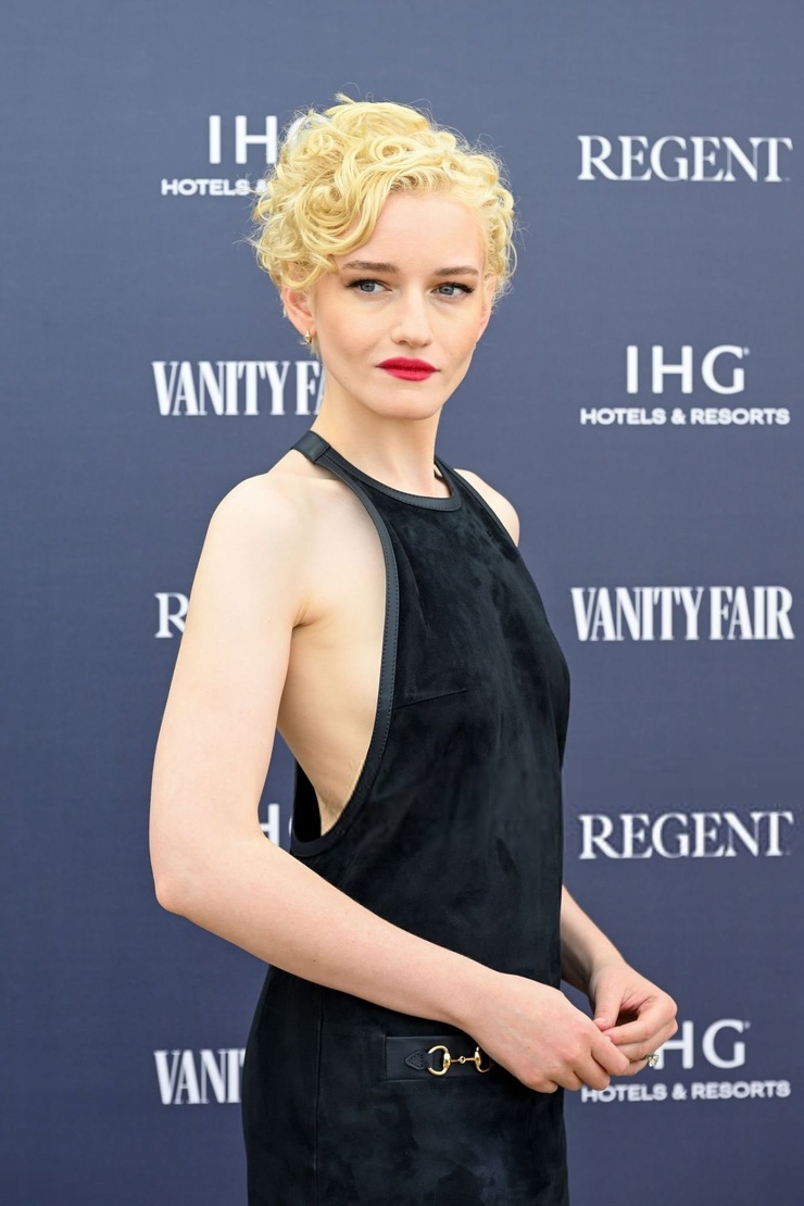 Julia Garner Julia Garner