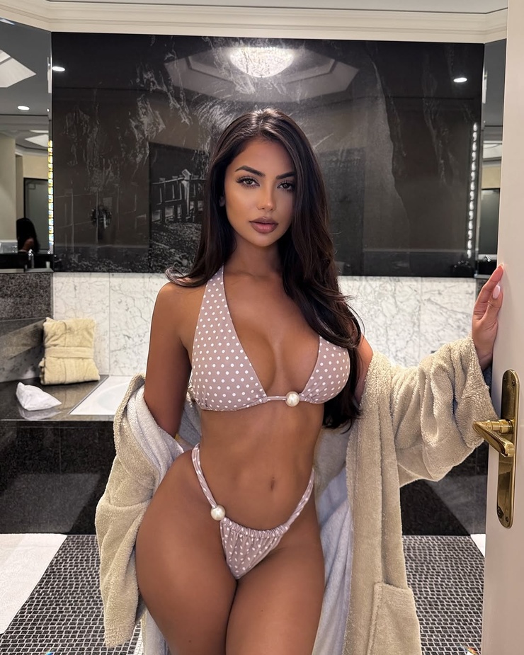 Aneeqa Farid