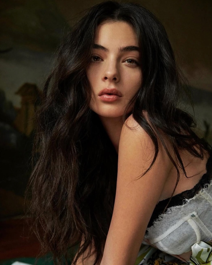 Deva Cassel