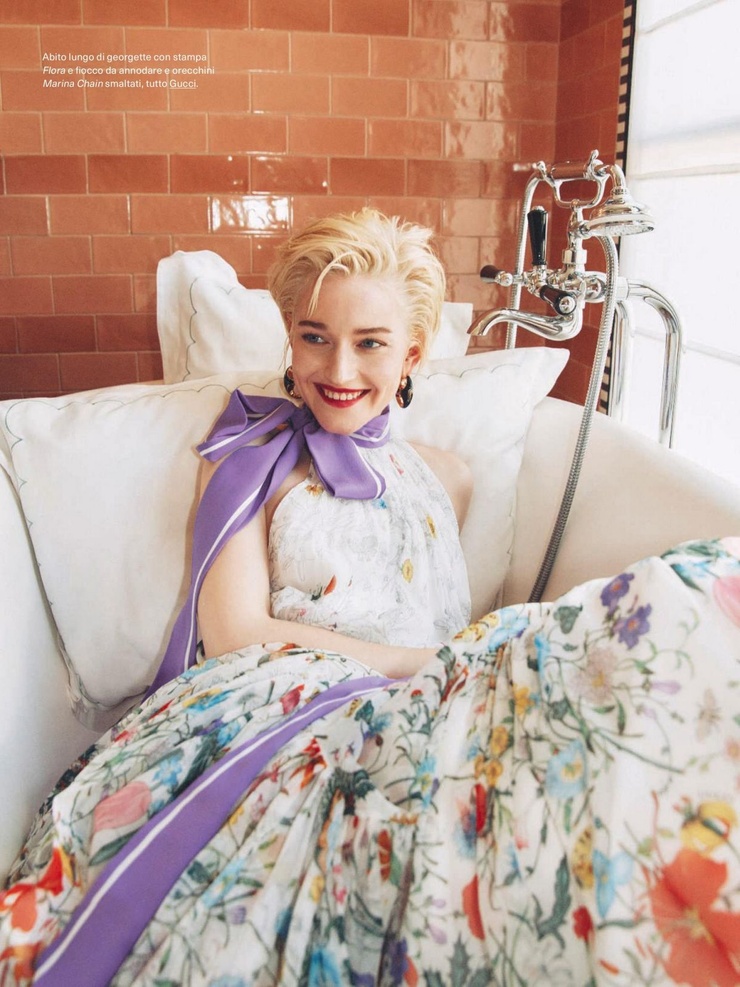 Julia Garner
