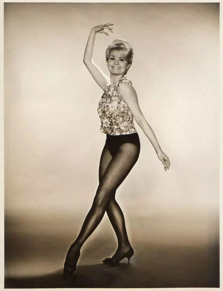 Noëlle Adam