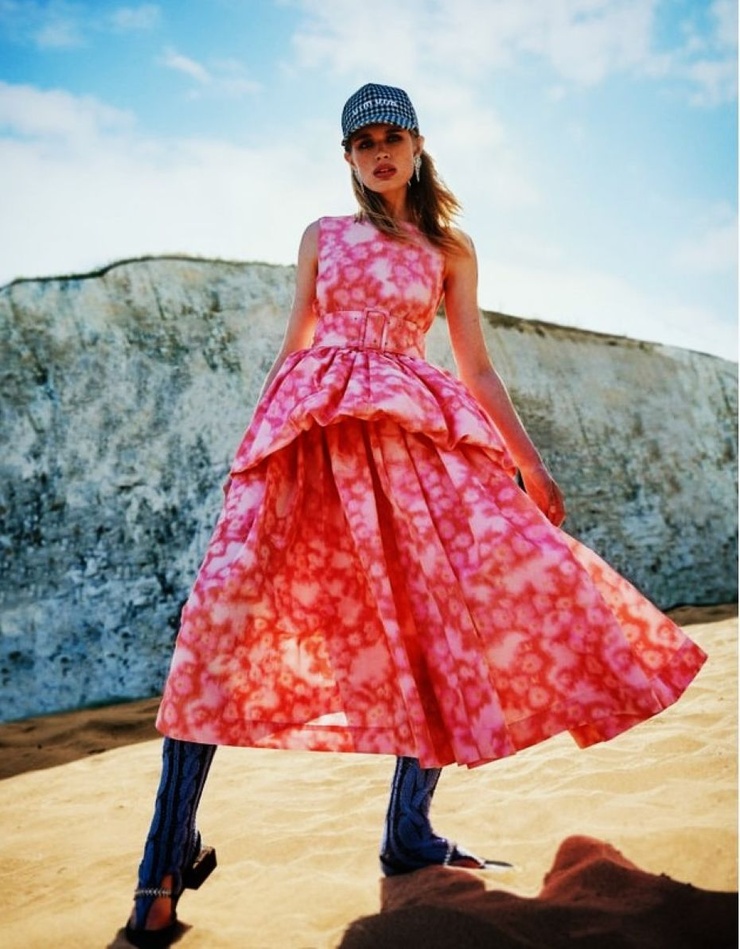 Ella Hope