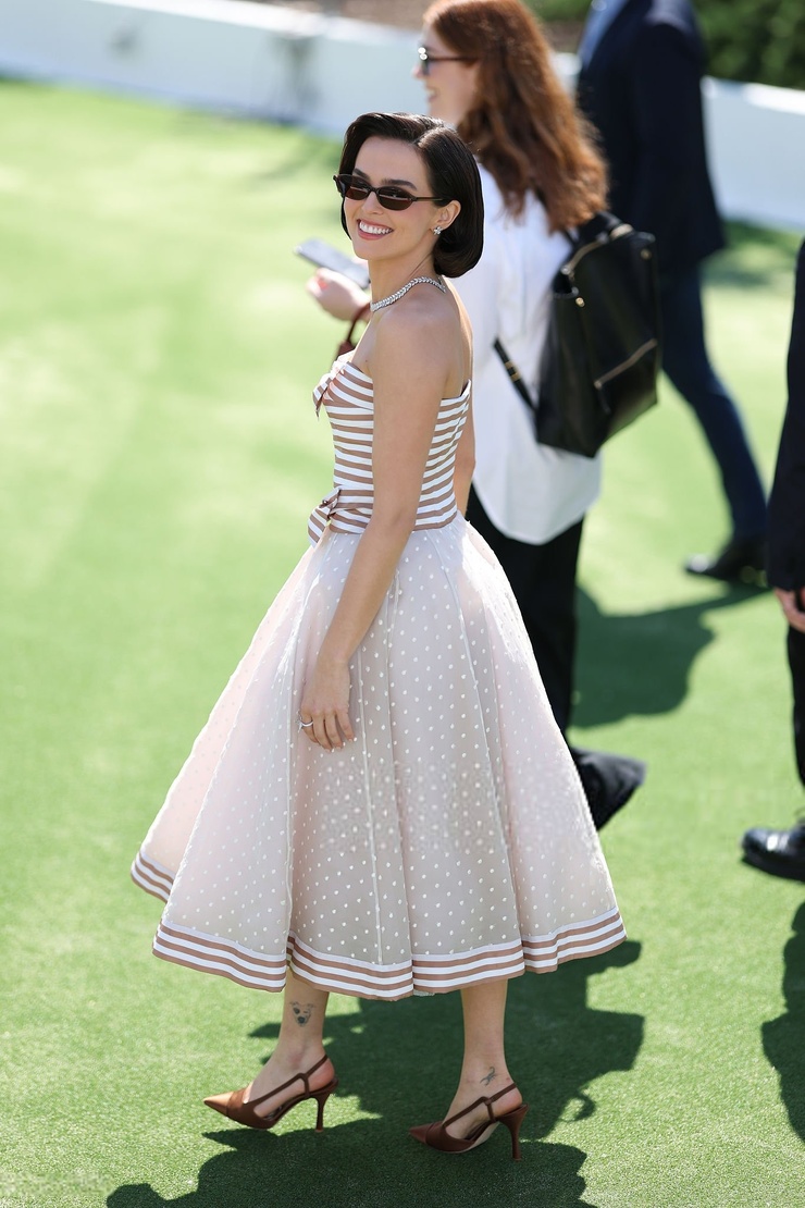 Zoey Deutch