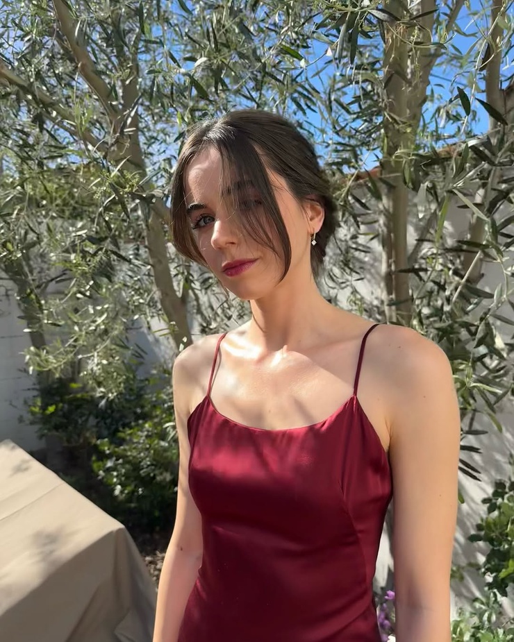 Sarah Desjardins Sarah Desjardins