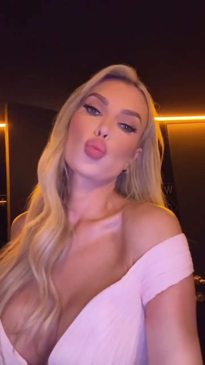 Kat Nova