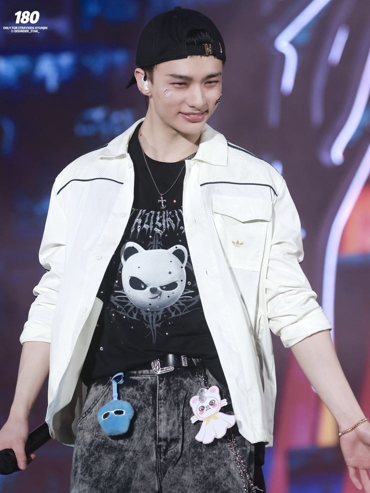 Hyun-Jin Hwang