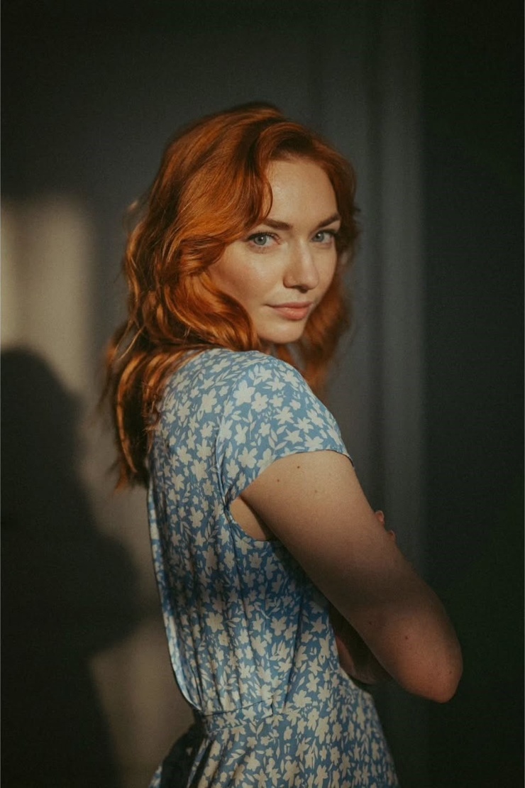 Eleanor Tomlinson image