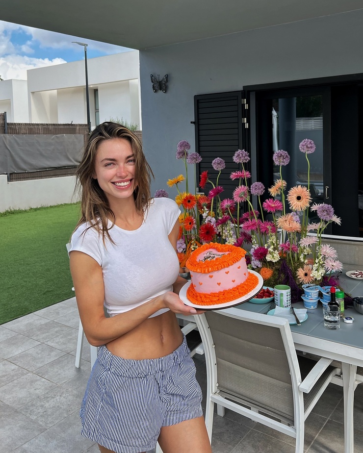 Charleen Weiss