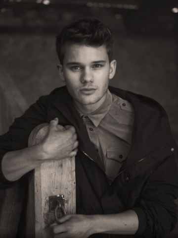 Jeremy Irvine