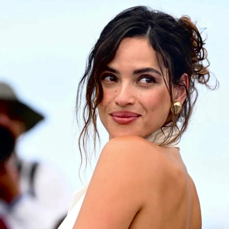 Adria Arjona