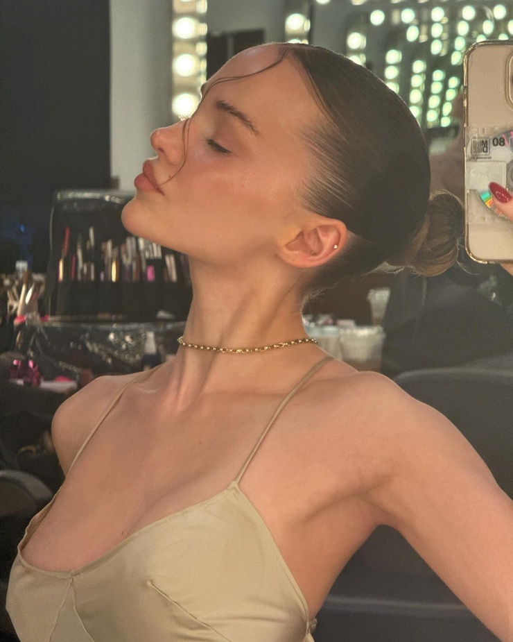 Dove Cameron
