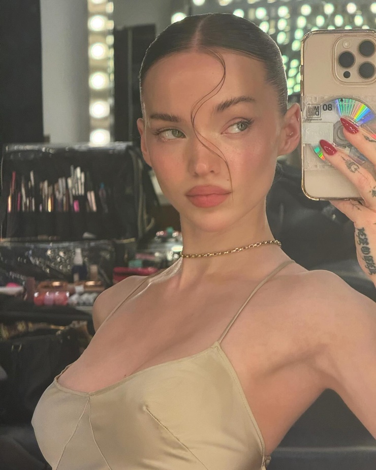Dove Cameron