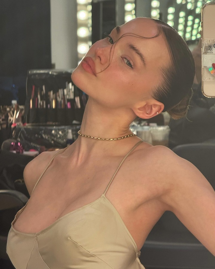 Dove Cameron