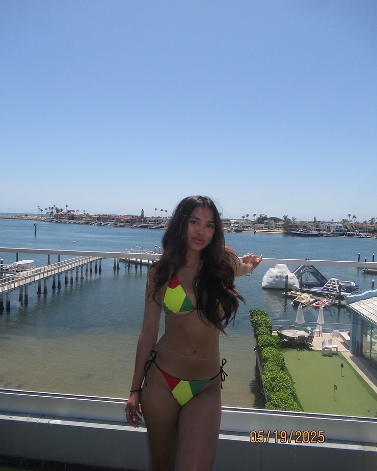 Krischelle Delgado Krischelle Delgado