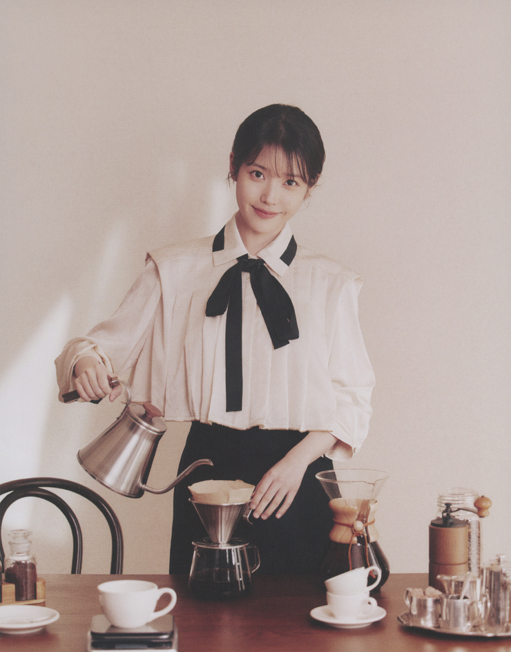 IU IU