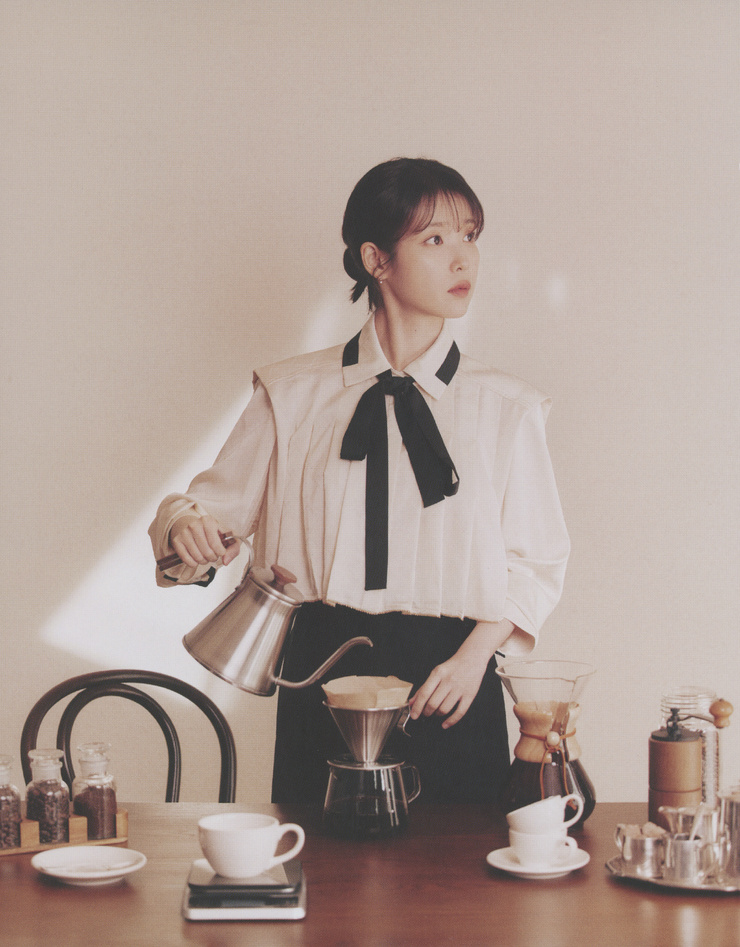 IU IU