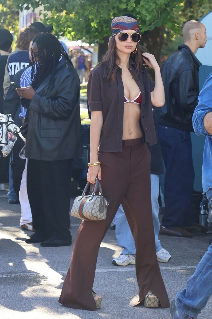 Emily Ratajkowski