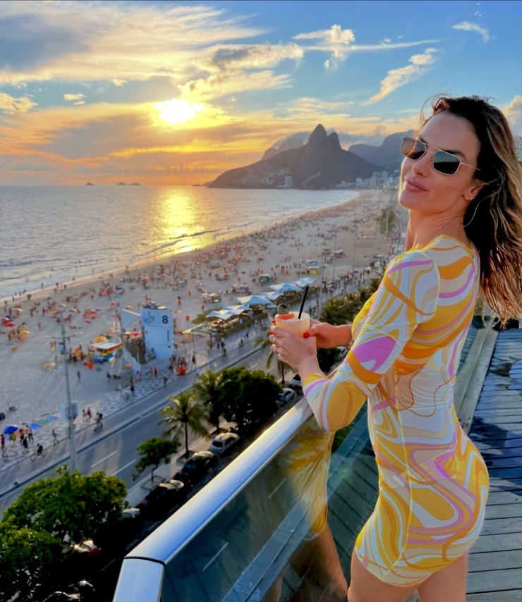 Alessandra Ambrosio Alessandra Ambrosio