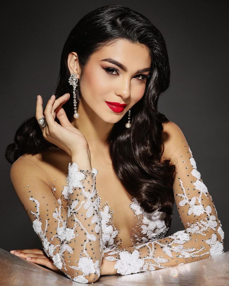Elena Rivera
