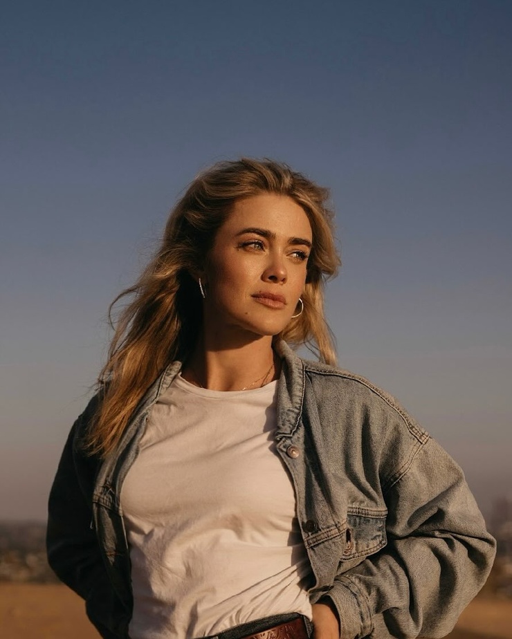 Melissa Roxburgh Melissa Roxburgh