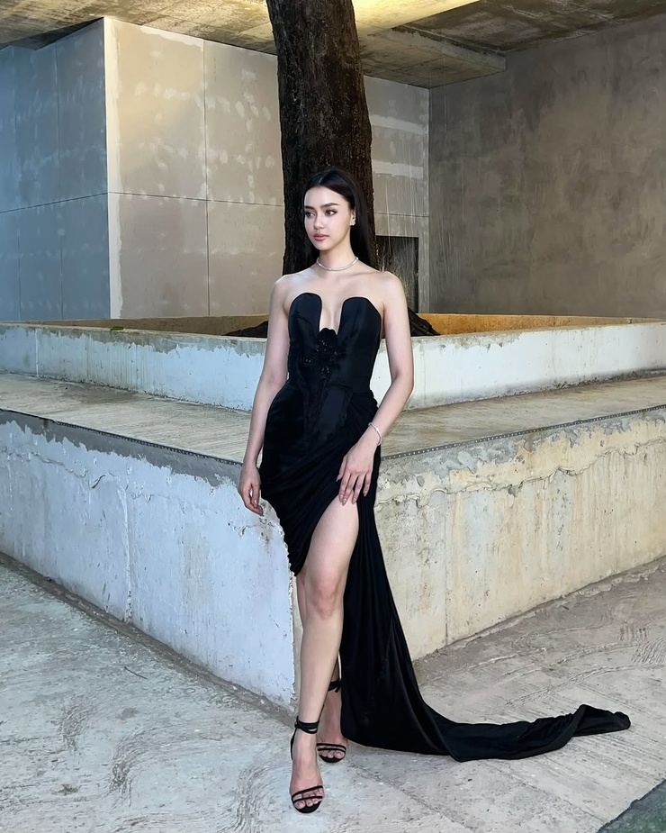 Amanda Obdam