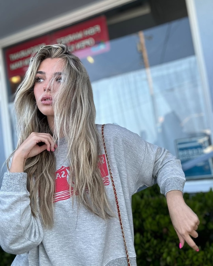 Alexa Nisenson