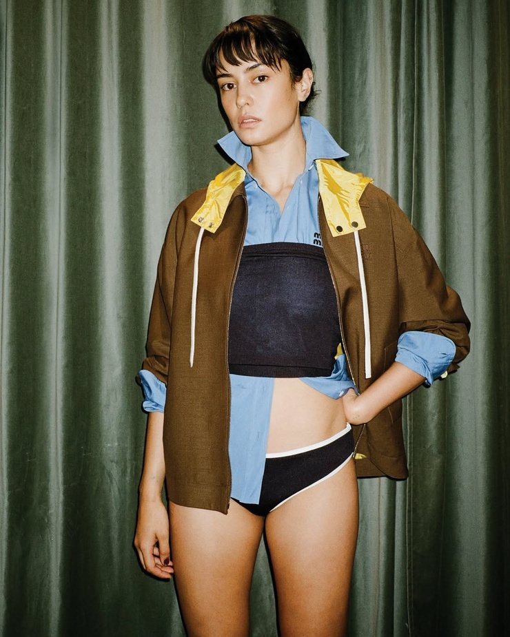 Courtney Eaton Courtney Eaton