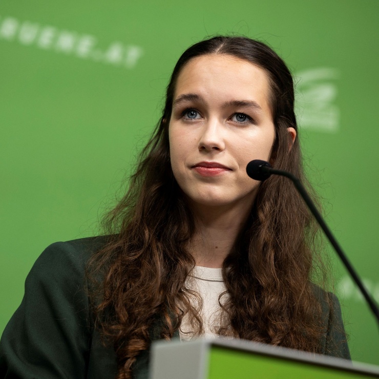 Lena Schilling Lena Schilling