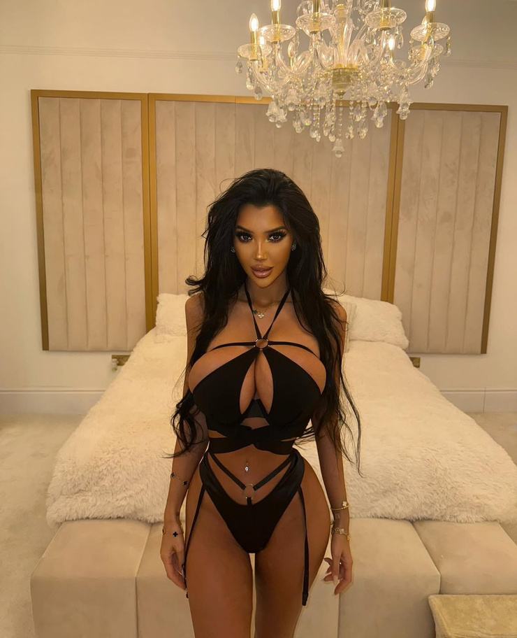Chloe Khan