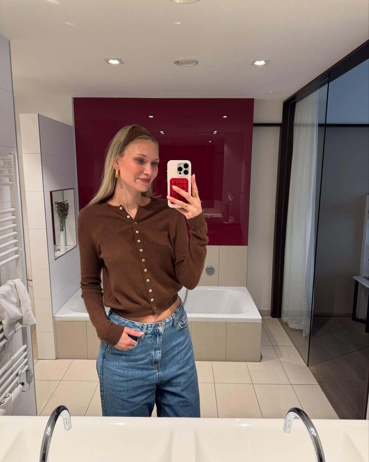 Carolin Niemczyk Carolin Niemczyk