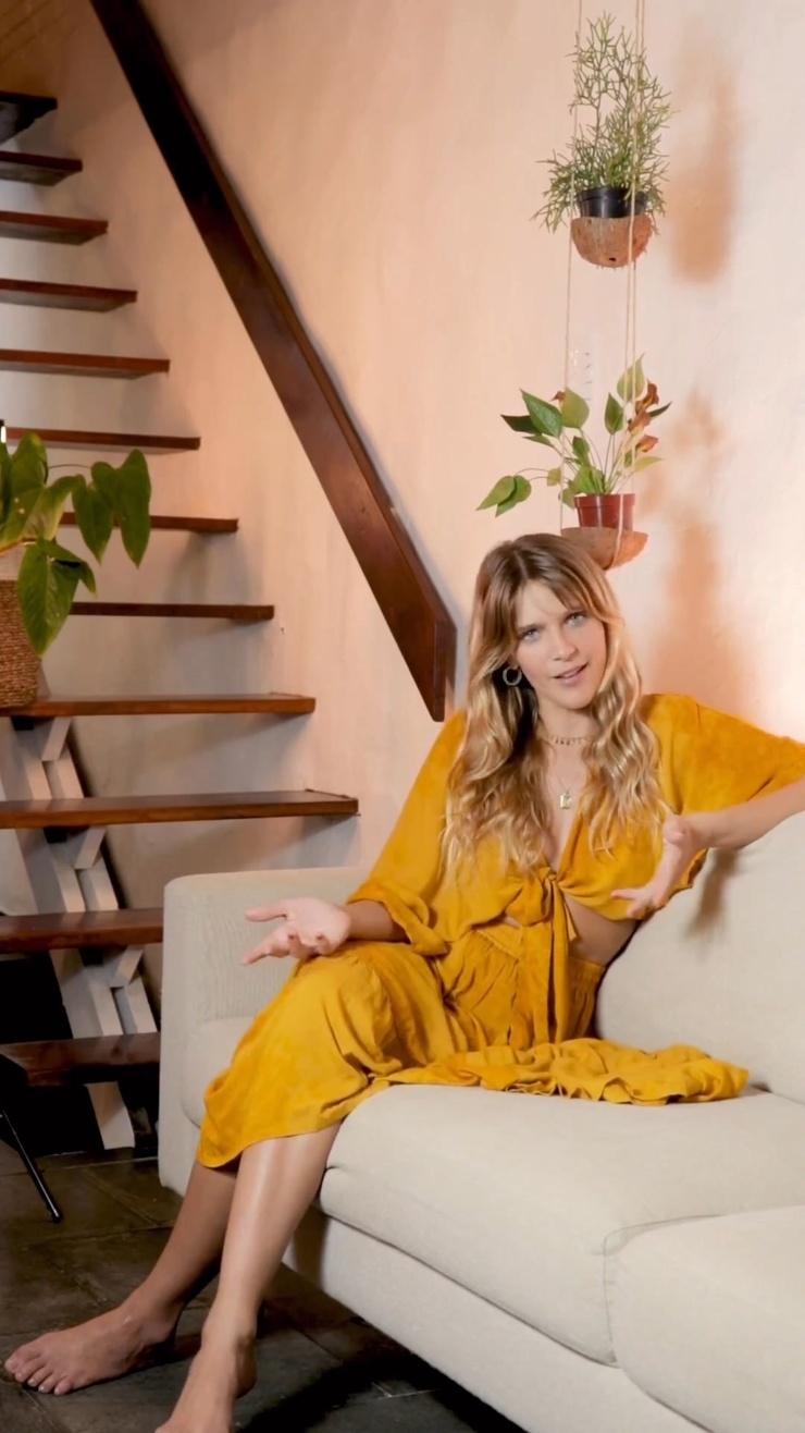 Isabella Santoni Isabella Santoni