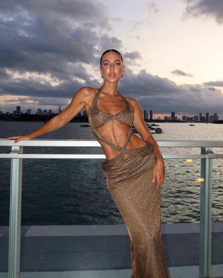 Brit Manuela (model)