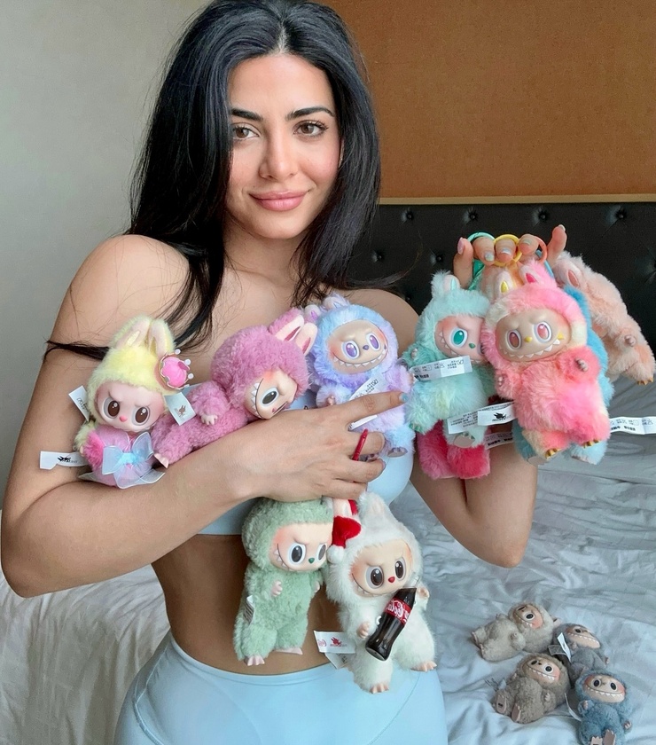 Emeraude Toubia Emeraude Toubia
