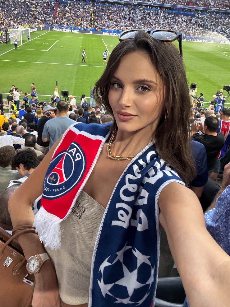 Carina Zavline