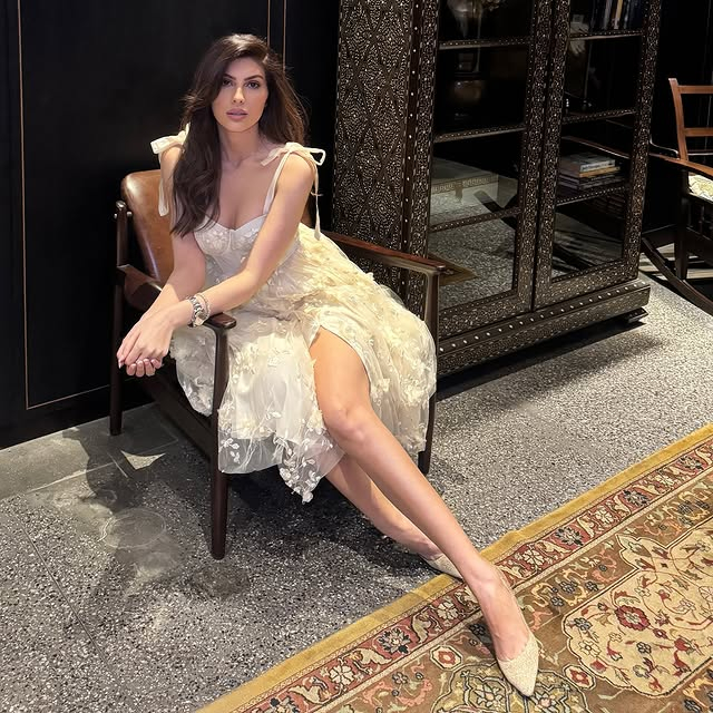 Elnaaz Norouzi