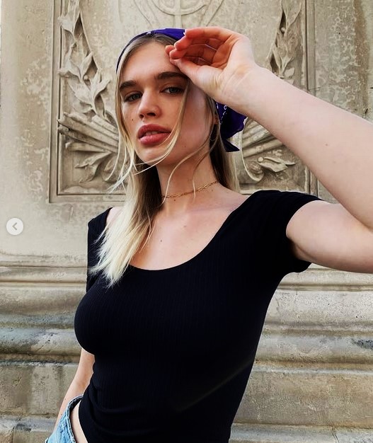 Ella Hope