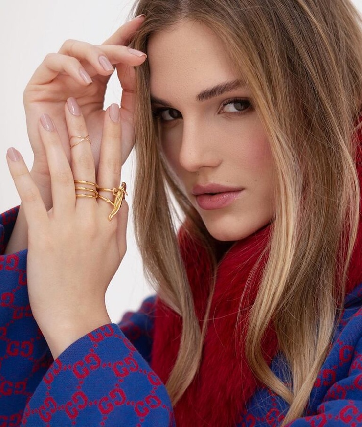 Aniele Rockenbach Aniele Rockenbach