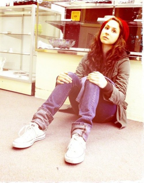 Troian Bellisario