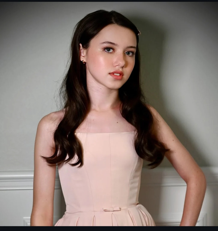 Violet McGraw