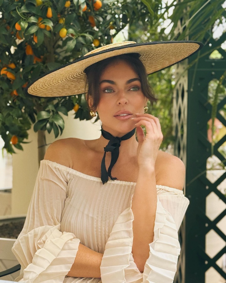 Serinda Swan