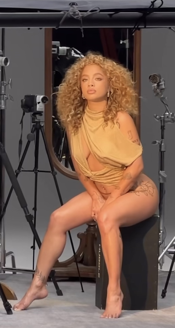 Kiana Ledé Kiana Ledé